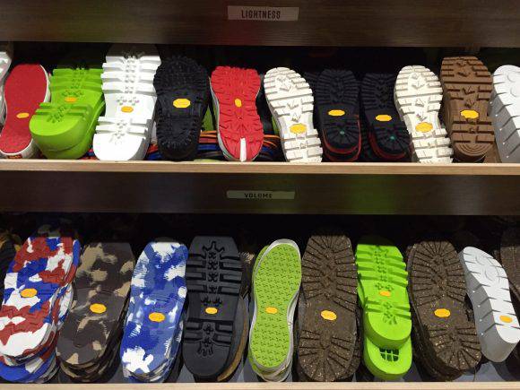 Vibram® è leader mondiale nello sviluppo e nella produzione di suole in gomma ad alte prestazioni