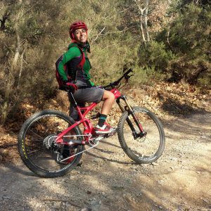 Maglia da donna Crazy Idea Quasar, ottima in mountainbike. Credits Davide Ferrigno