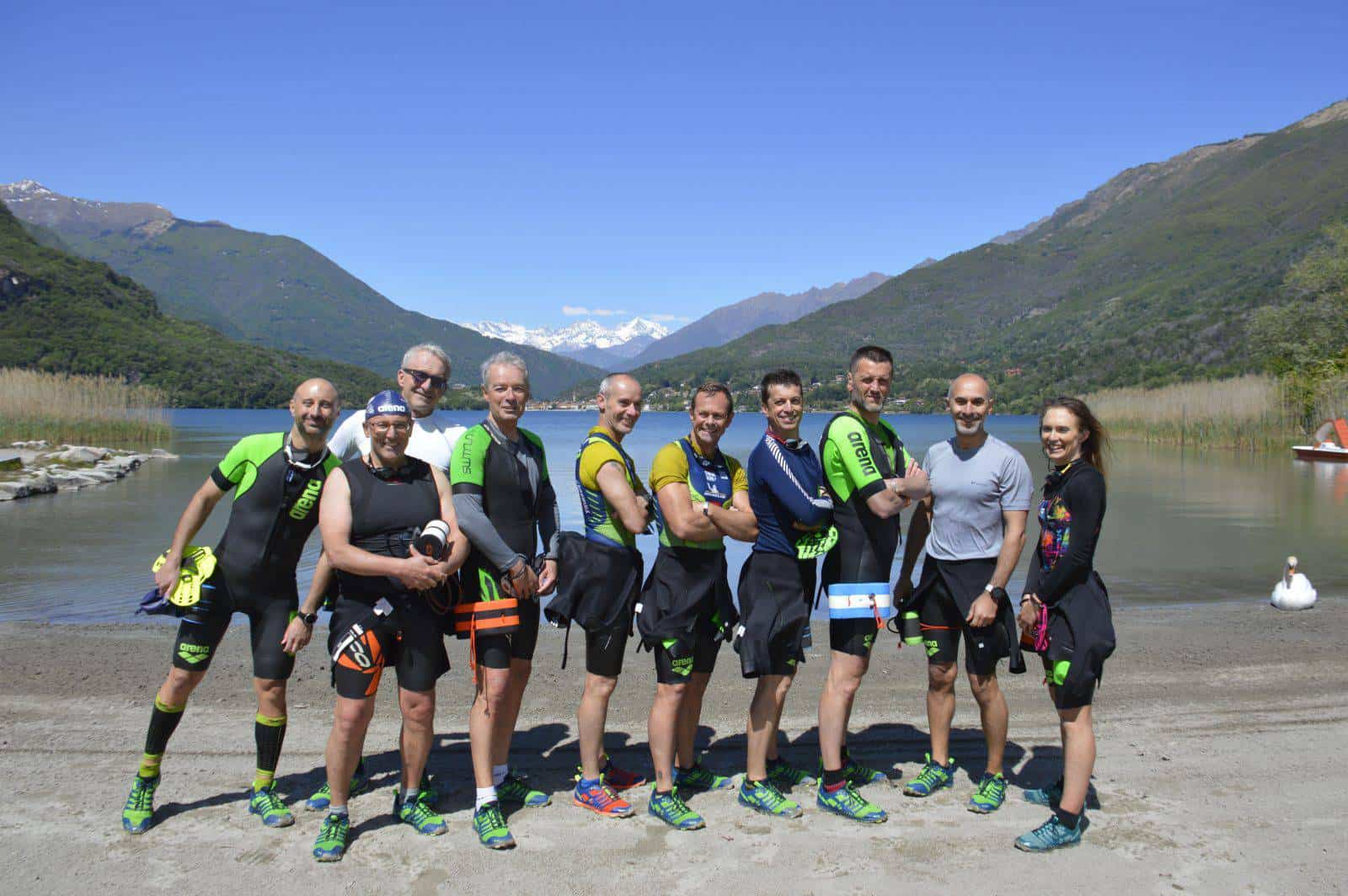 Il gruppo "press" dopo la prova di swimrun al Lago di Mergozzo