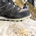 Il profilo anteriore dello scarpone Aku Trekker Lite III Gtx