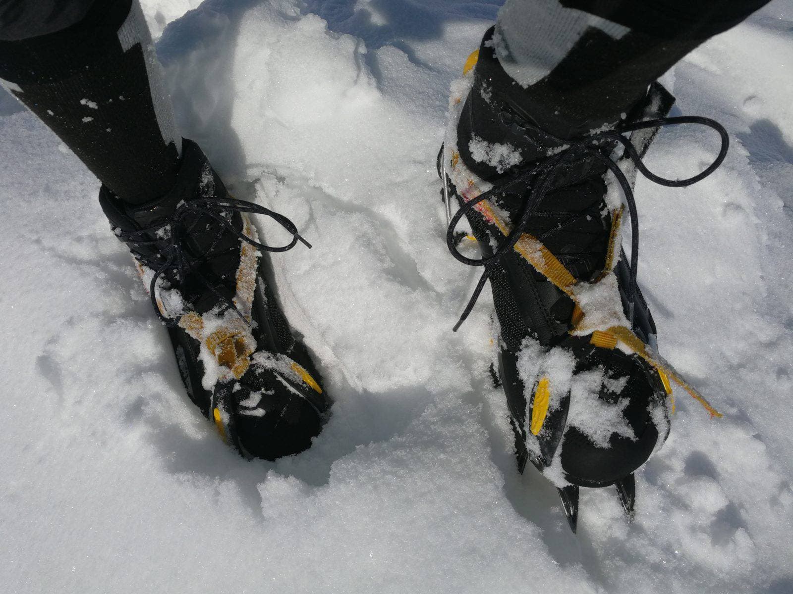 Mammut Taiss Light Mid GTX con i ramponi