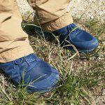 Scarpa Proton XT GTX su terreno erboso
