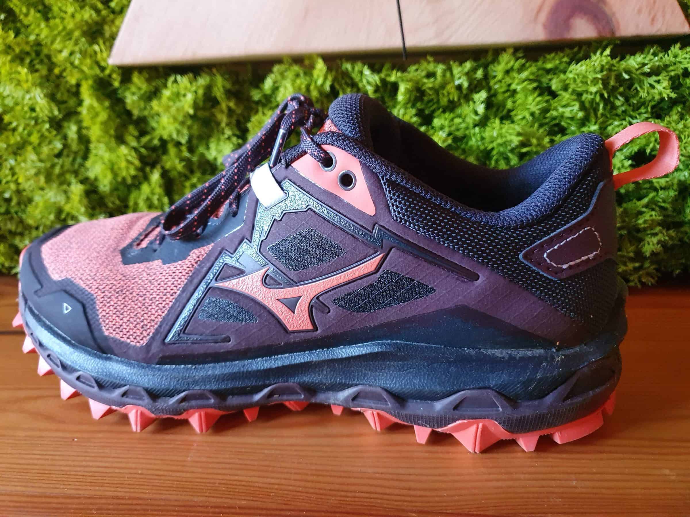 Mizuno Wave Mujin 8