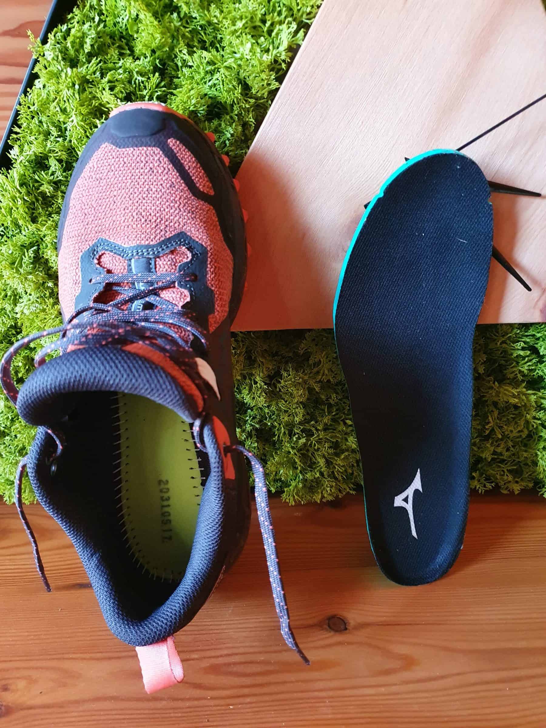 Mizuno Wave Mujin 8