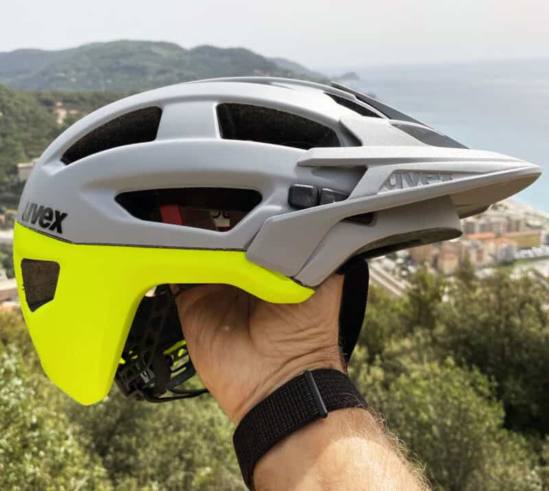 Profilo compatto e aerodinamico del casco Uvex Finale 2.0