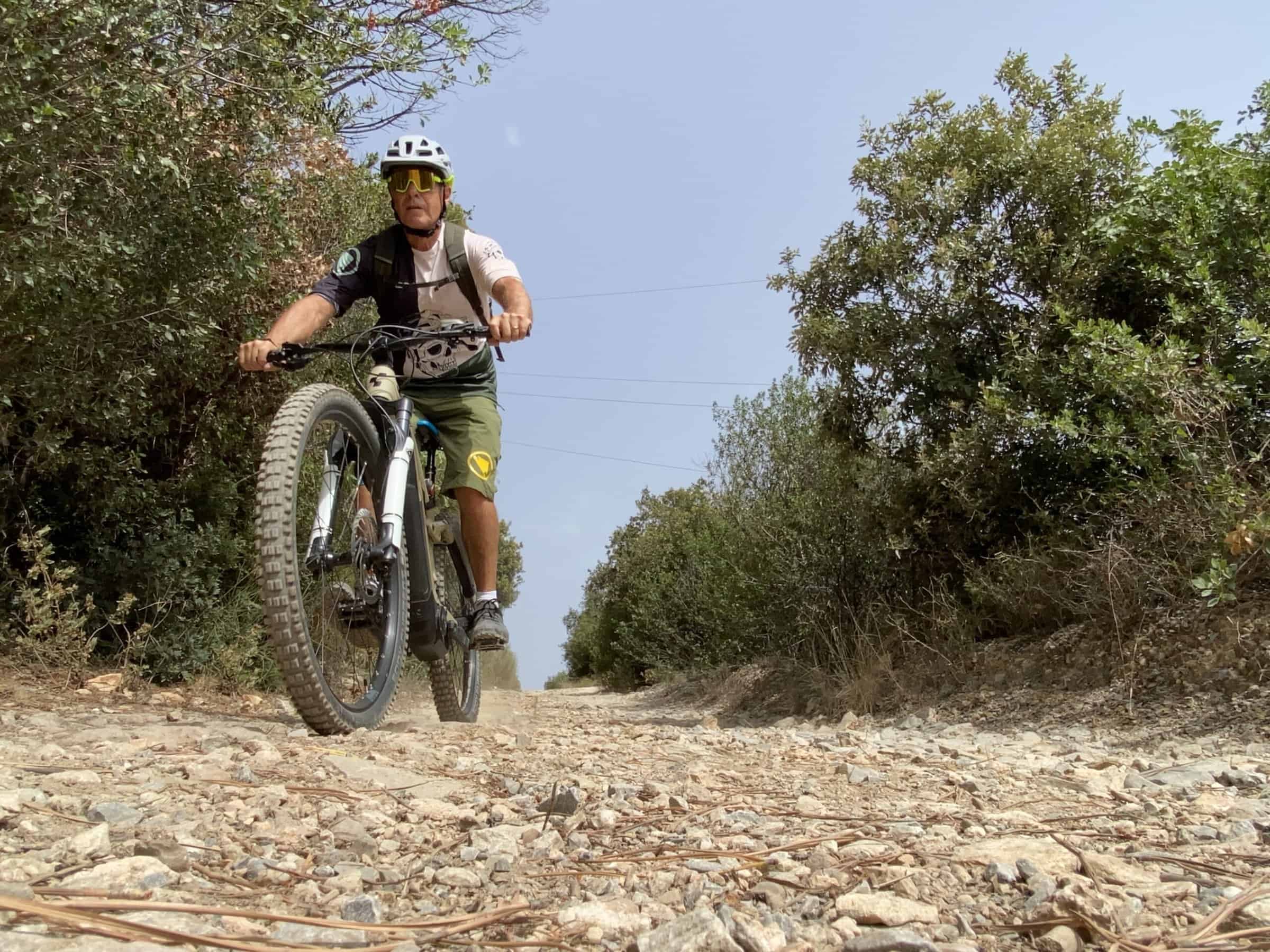 Test del casco Uvex Finale 2.0 in discesa dalla Capra Zoppa