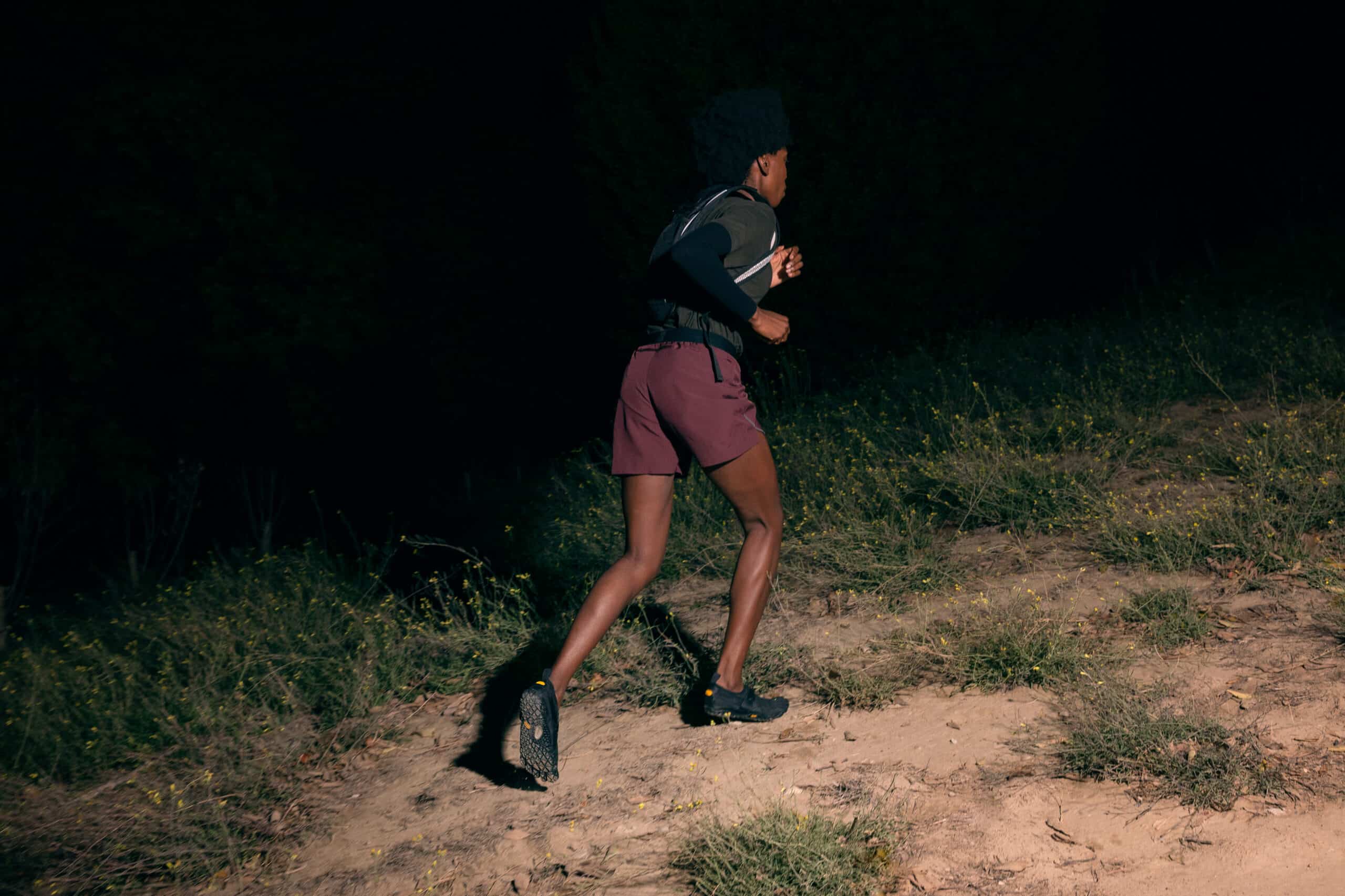Runner con Vibram FiveFingers Spyridon Evo