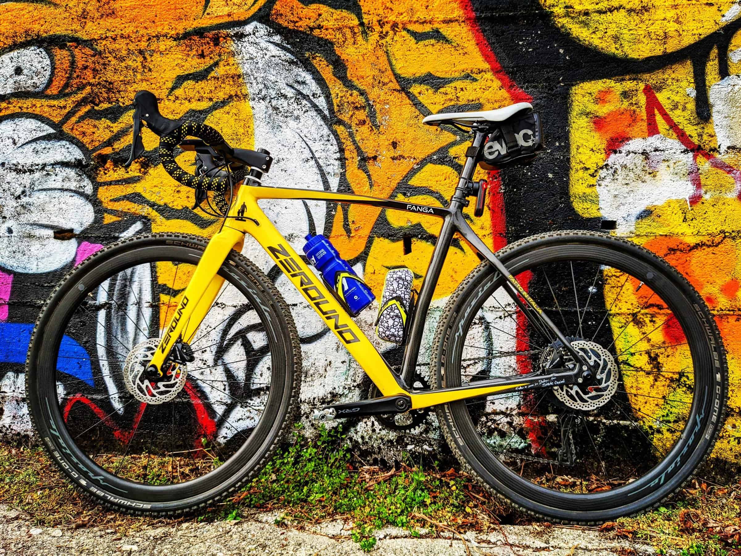 A Consonno con la bici gravel