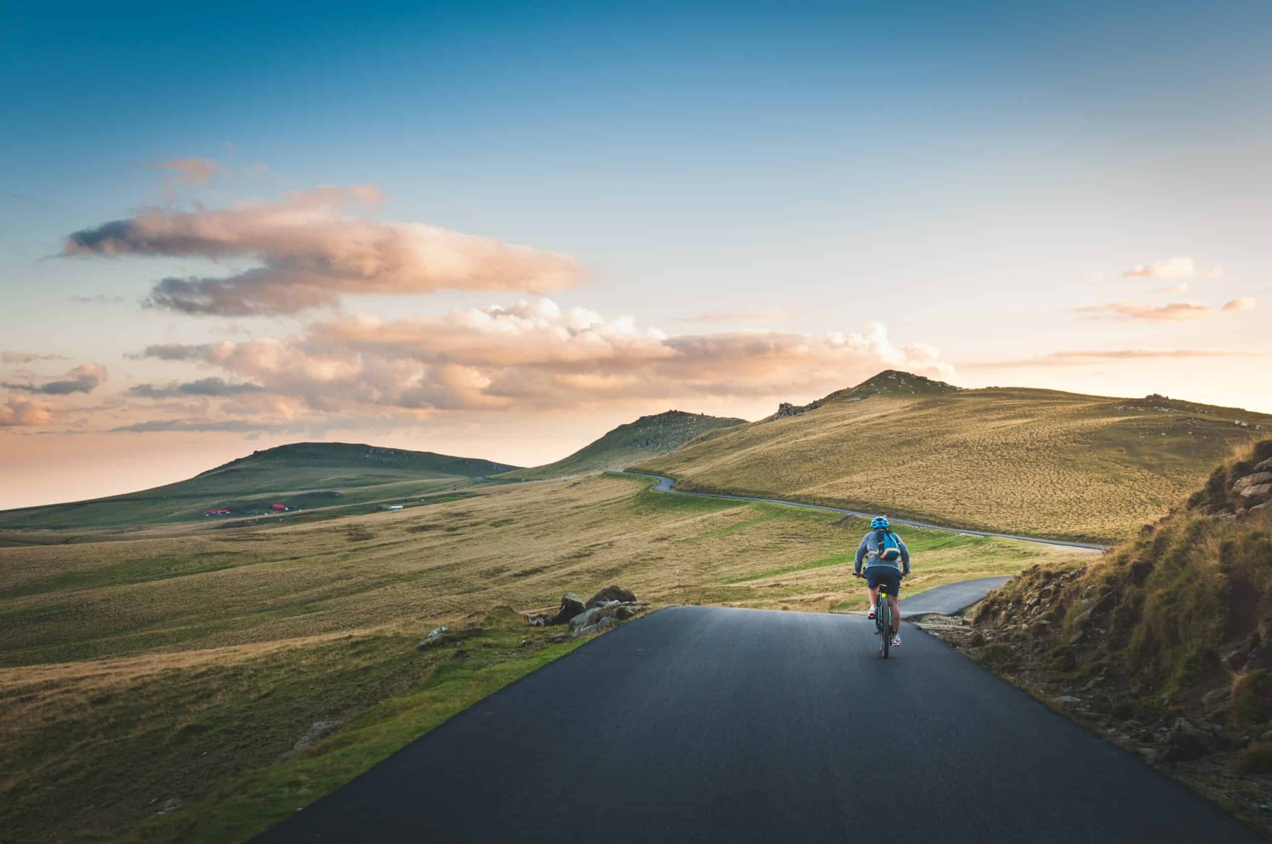 sicurezza sulla bici gravel_strada poco trafficata