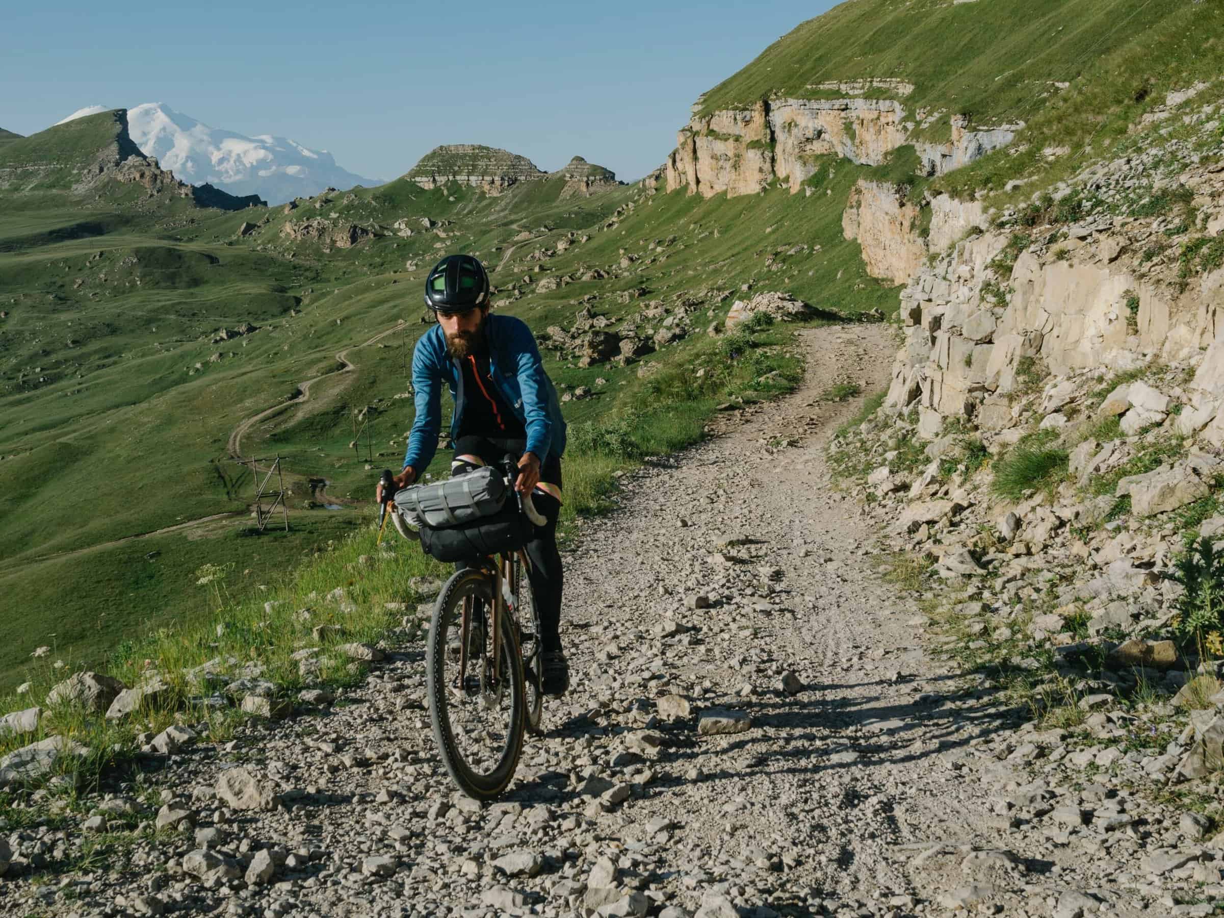Bici gravel su sterrato - Soluzioni per il bikepacking in gravel