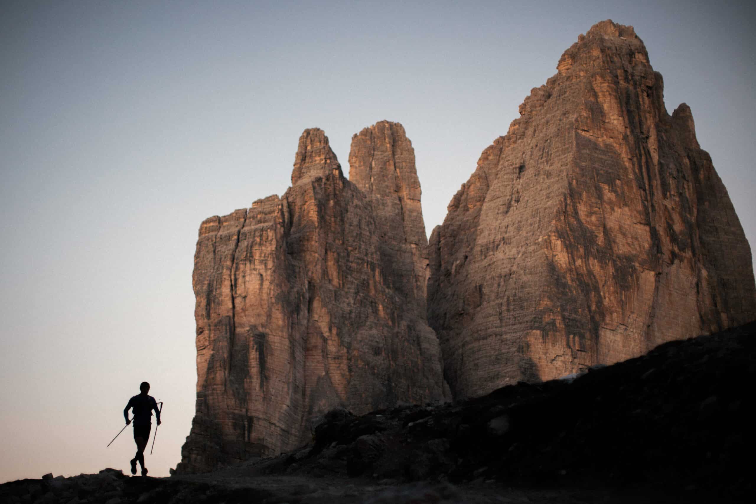 Tre Cime di Lavaredo con atleta durante la Lavaredo Ultra Trail