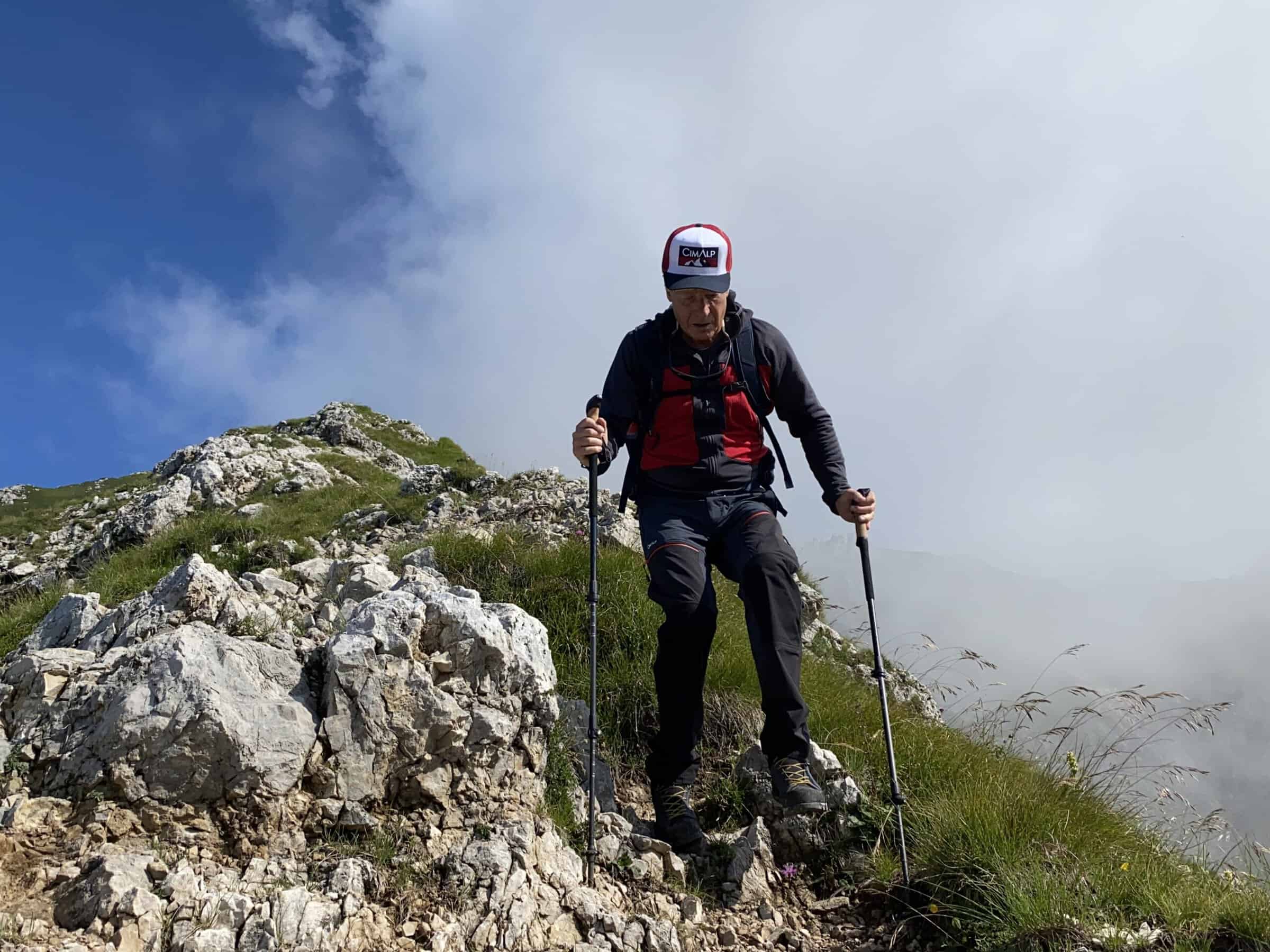 Di ritorno dalla vetta della Grigna Meridionale, durante il test dei pantaloni Cimalp Rockfit.