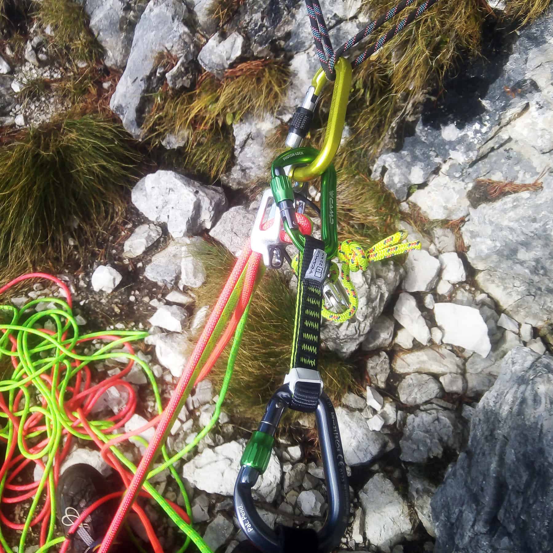 sosta attrezzata con la corda Cousin Trestec Supercouloir 8.0