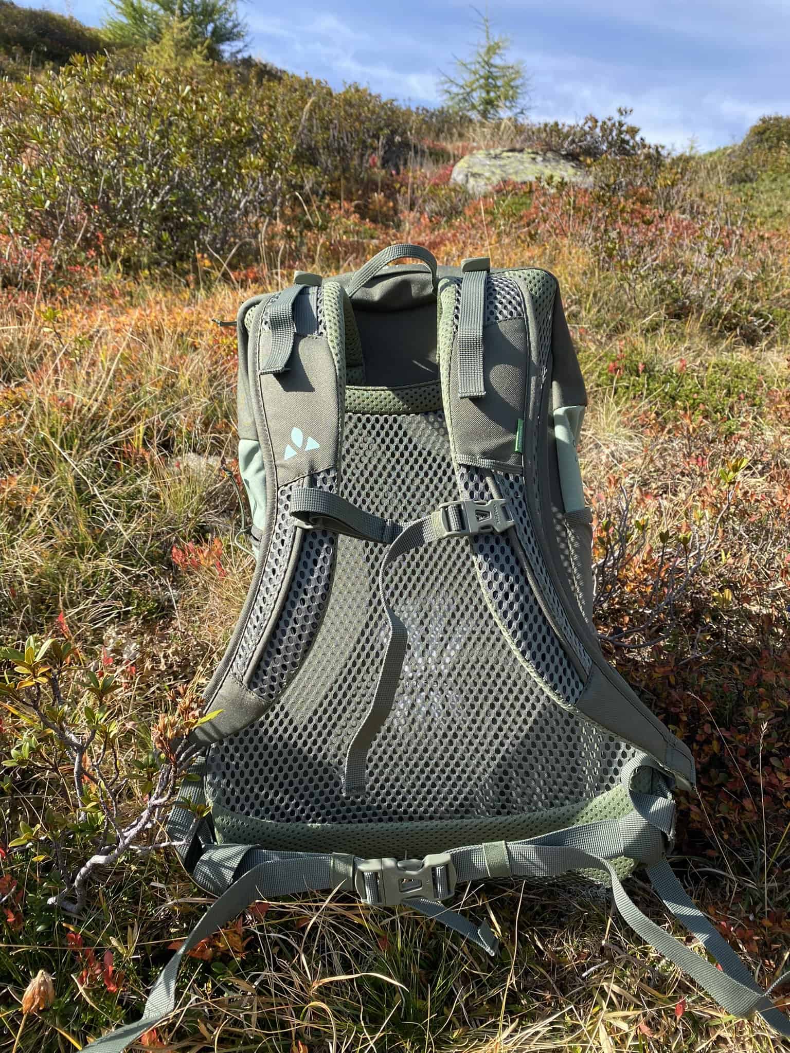 Schienale telato e spallacci ergonomici Vaude Agile 18