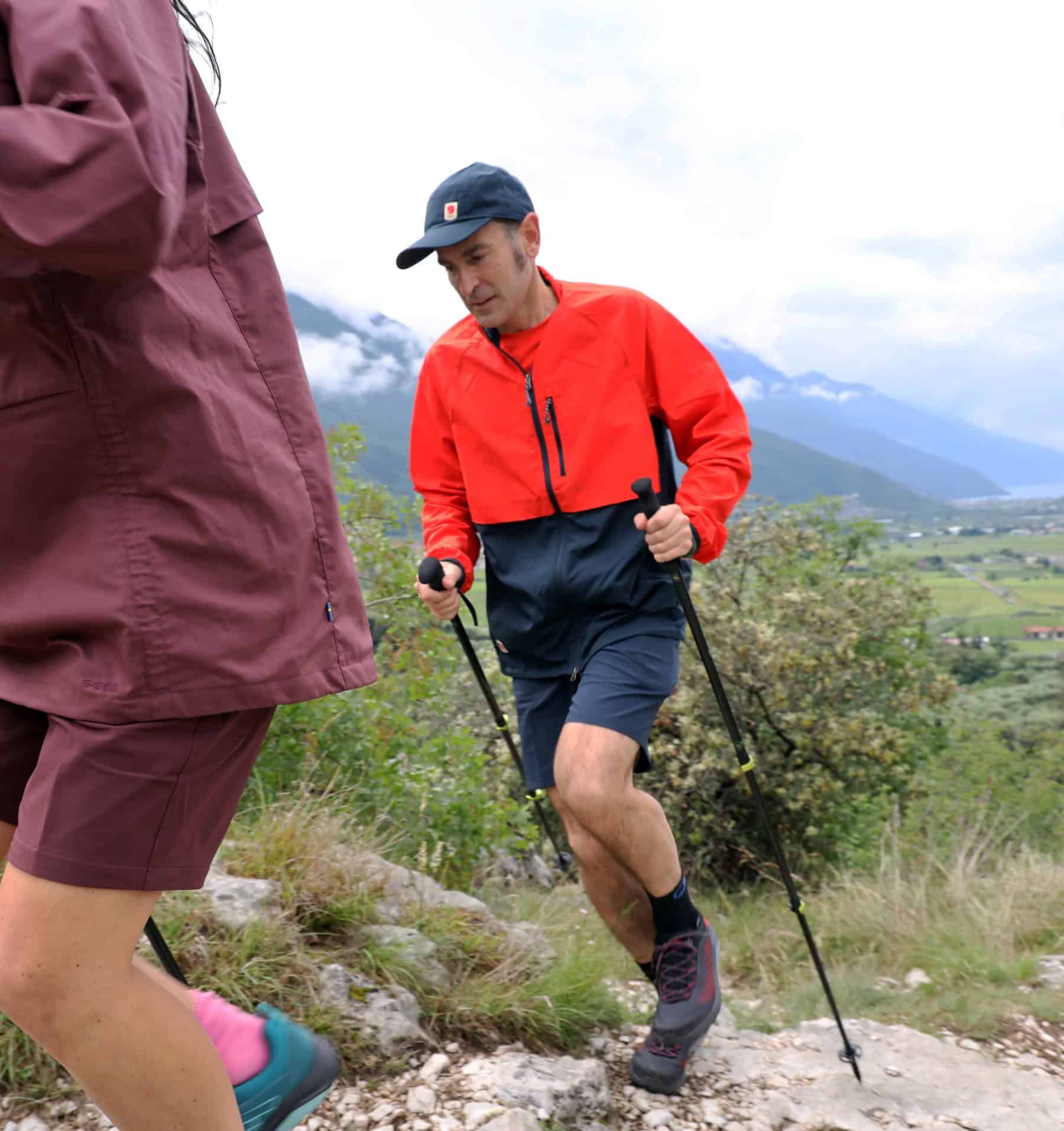 Fjällräven High Coast Lite Cap per un outfit completo e funzionale