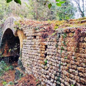 Itinerario Noli Final Pia, il Ponte Muto, sull'antica via romana Julia Augusta.