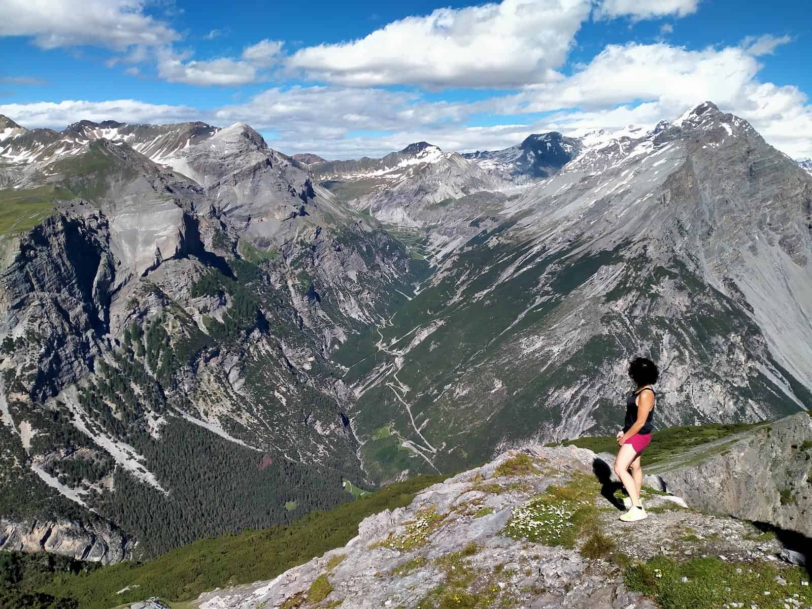 Il panorama dalla cima del Monte Scale, 2495 m.