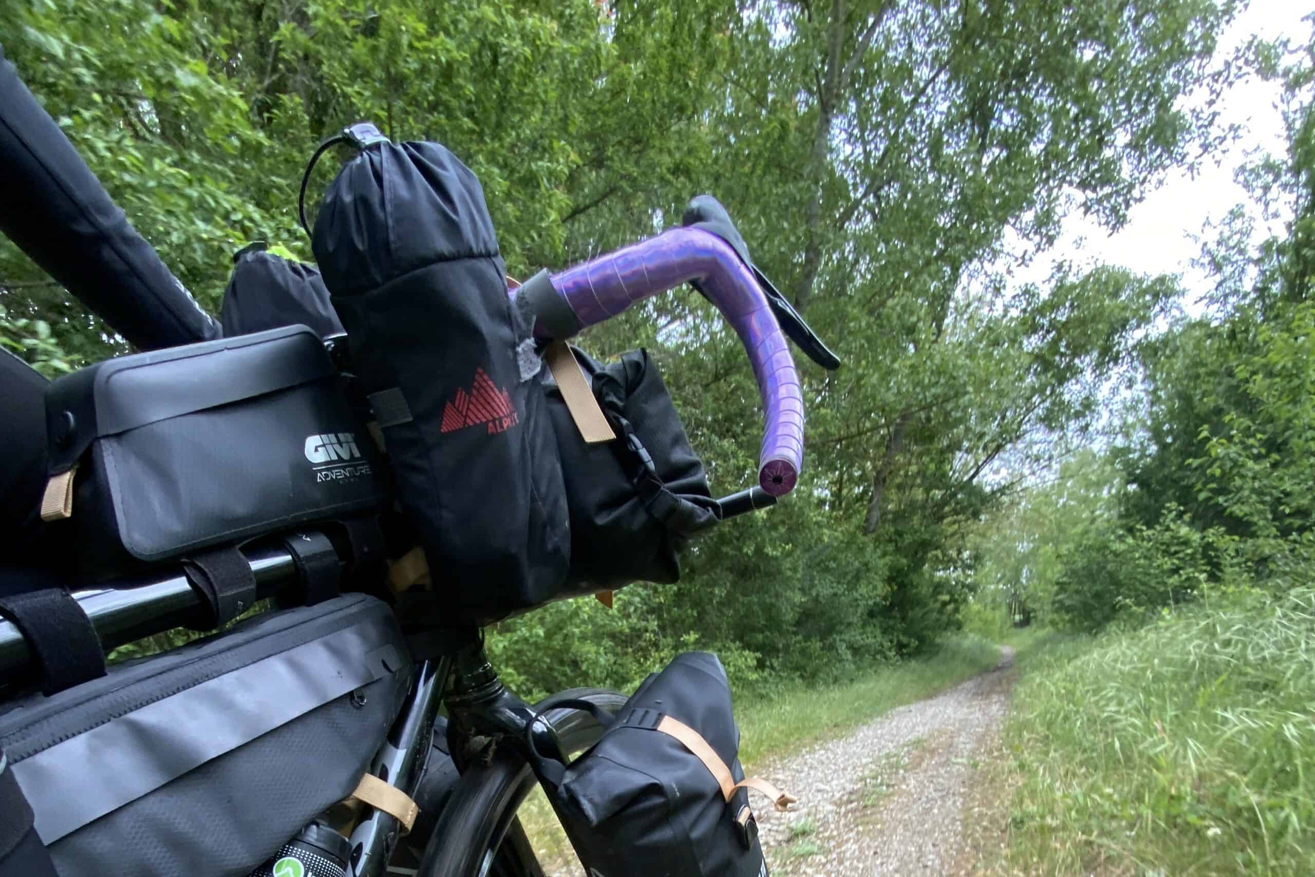 Stem Bag: la borsa capiente e versatile per riporre gli accessori da bici