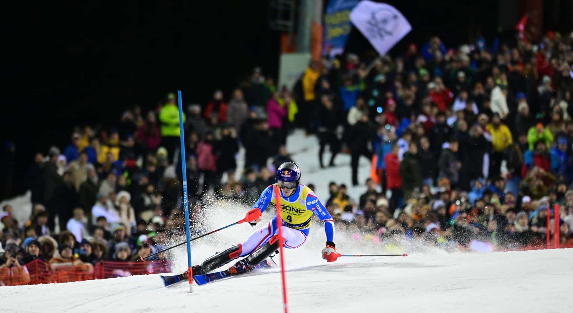 Clement Noel in azione sul Canalone Miramonti di Madonna di Campiglio