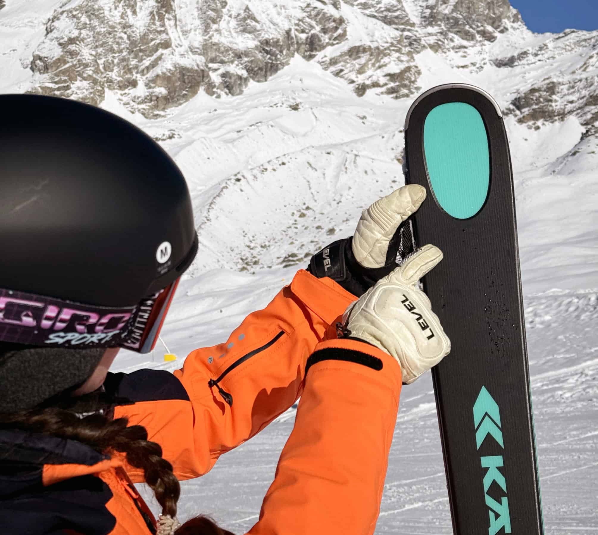 La tecnologia Hollowtech del Kaestle RX9, mostrata dalla tester Sophie Pession.